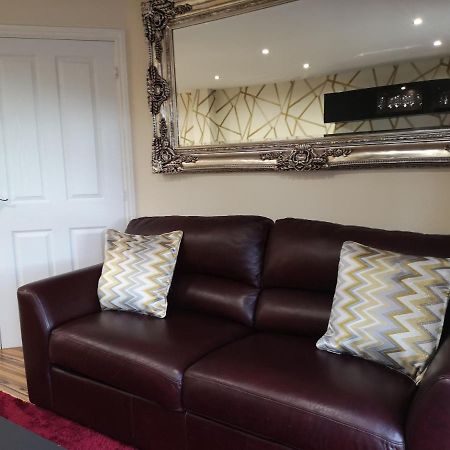 Apartamento Nightingale Gardens - 4 Bed Detached House - Mánchester Exterior foto