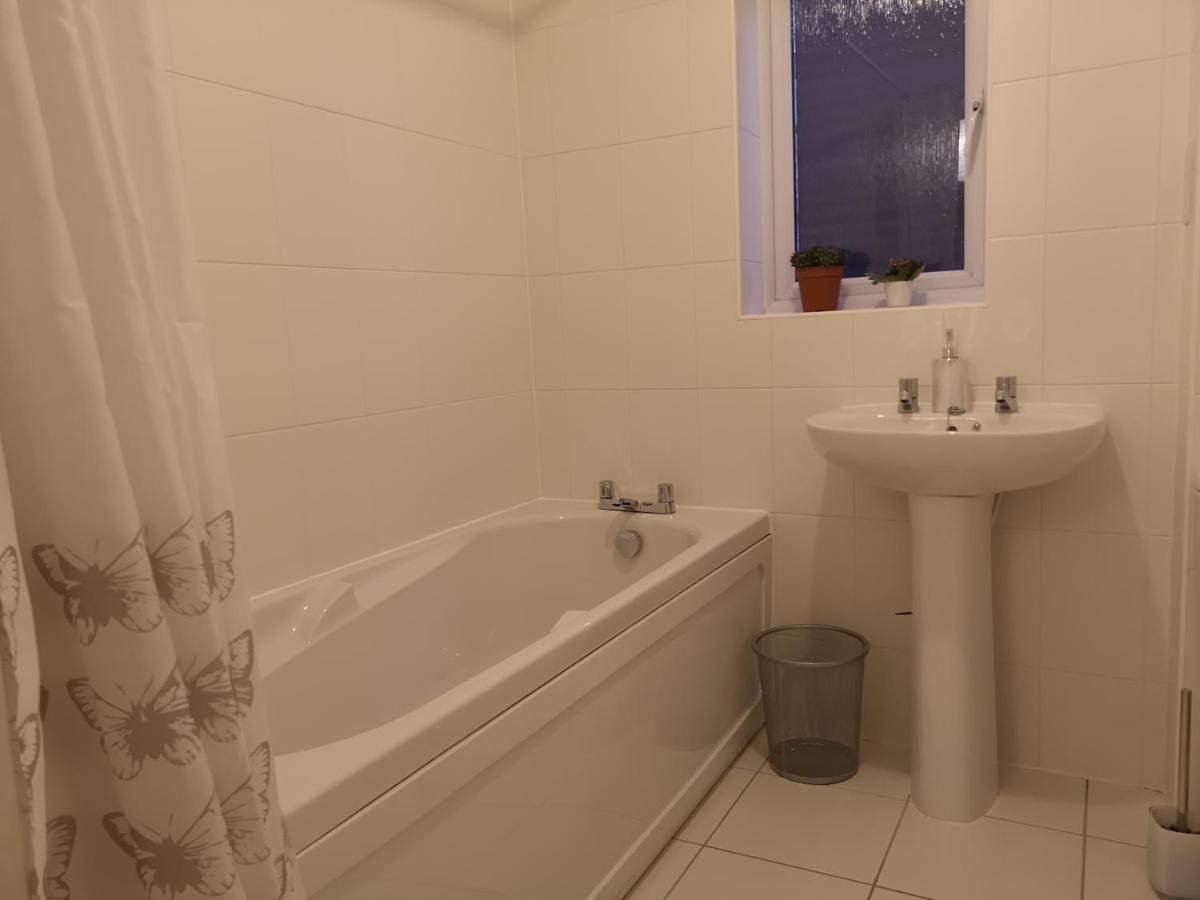 Apartamento Nightingale Gardens - 4 Bed Detached House - Mánchester Exterior foto