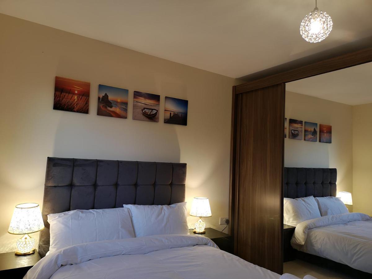 Apartamento Nightingale Gardens - 4 Bed Detached House - Mánchester Exterior foto