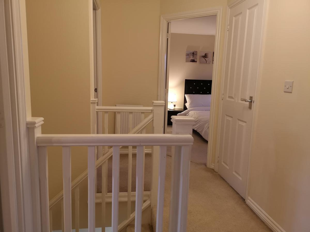 Apartamento Nightingale Gardens - 4 Bed Detached House - Mánchester Exterior foto