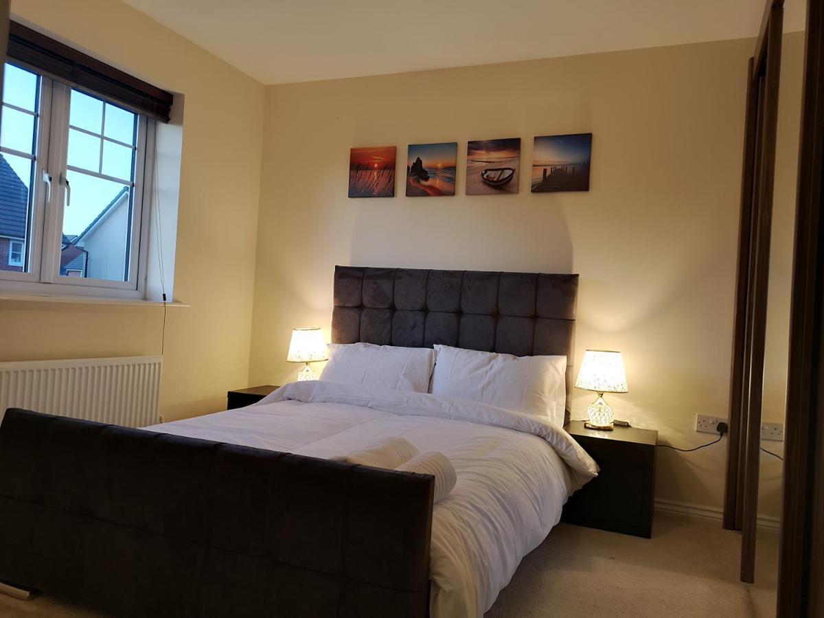 Apartamento Nightingale Gardens - 4 Bed Detached House - Mánchester Exterior foto